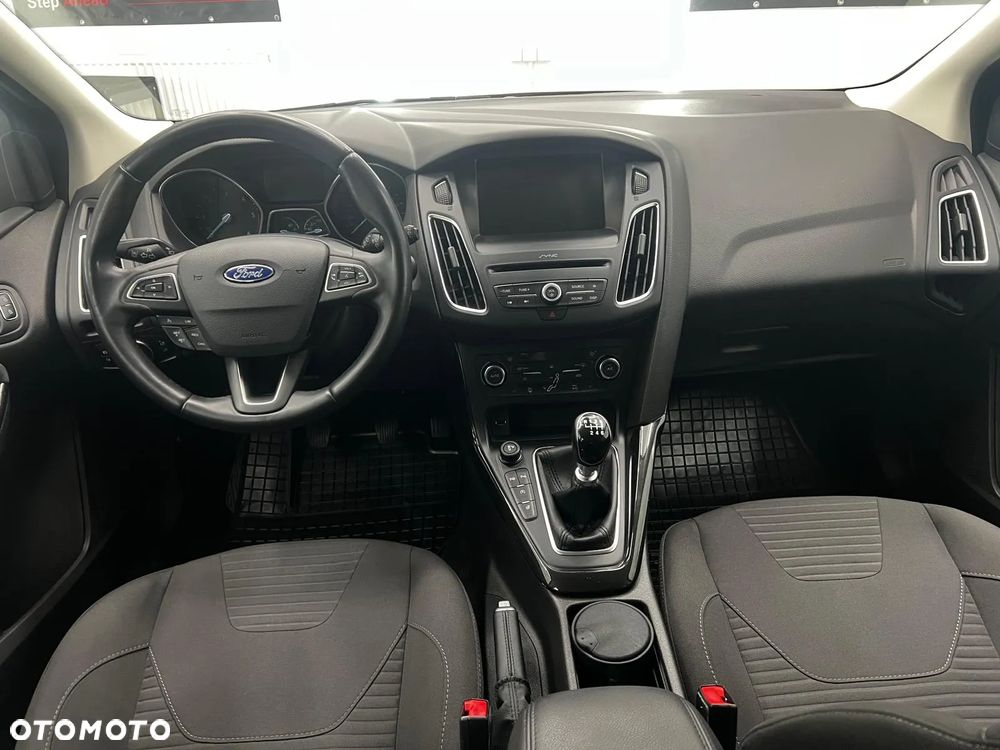 Ford Focus - 13