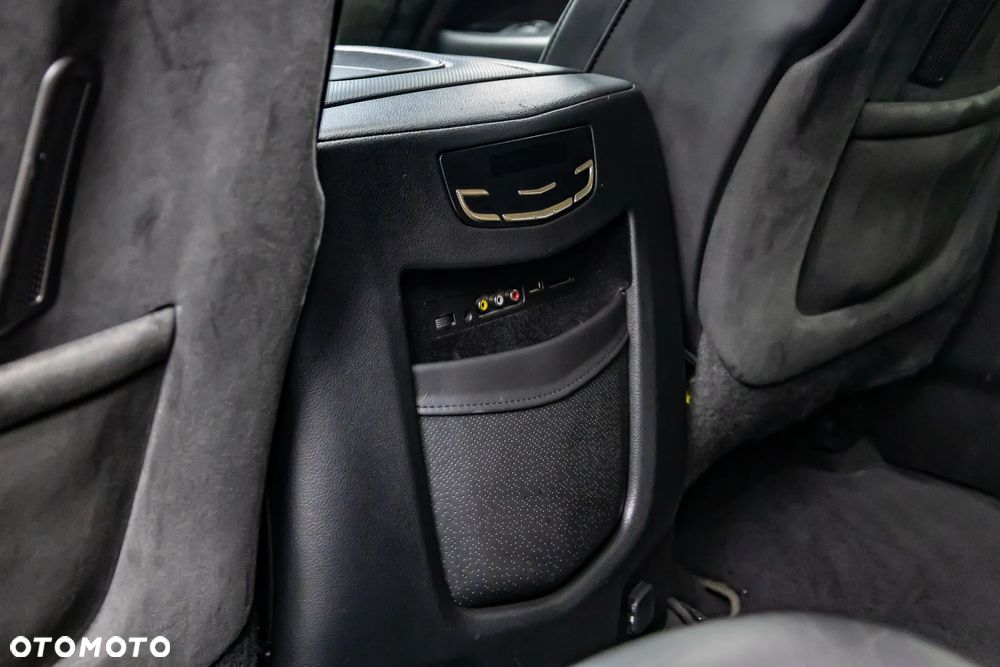 Cadillac Escalade 6.2 V8 AWD AT Platinum - 30