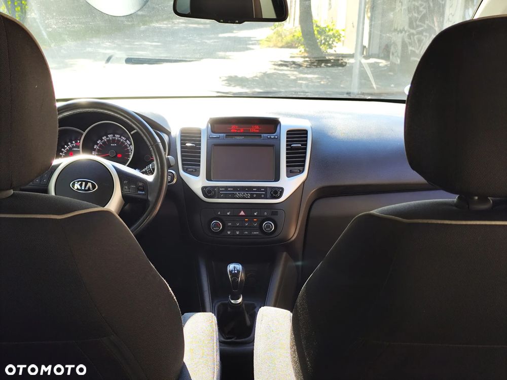 Kia Venga - 13