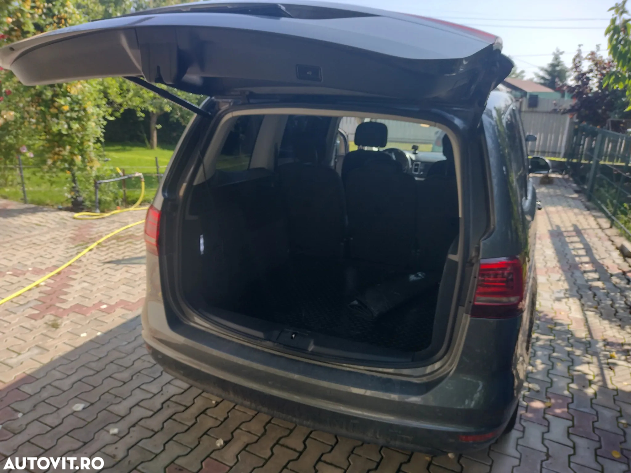 Volkswagen Sharan 2.0 TDI DSG (BlueMotion Technology) Comfortline - 3