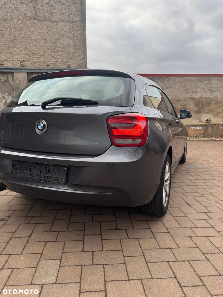BMW Seria 1 116i Sport Line - 11