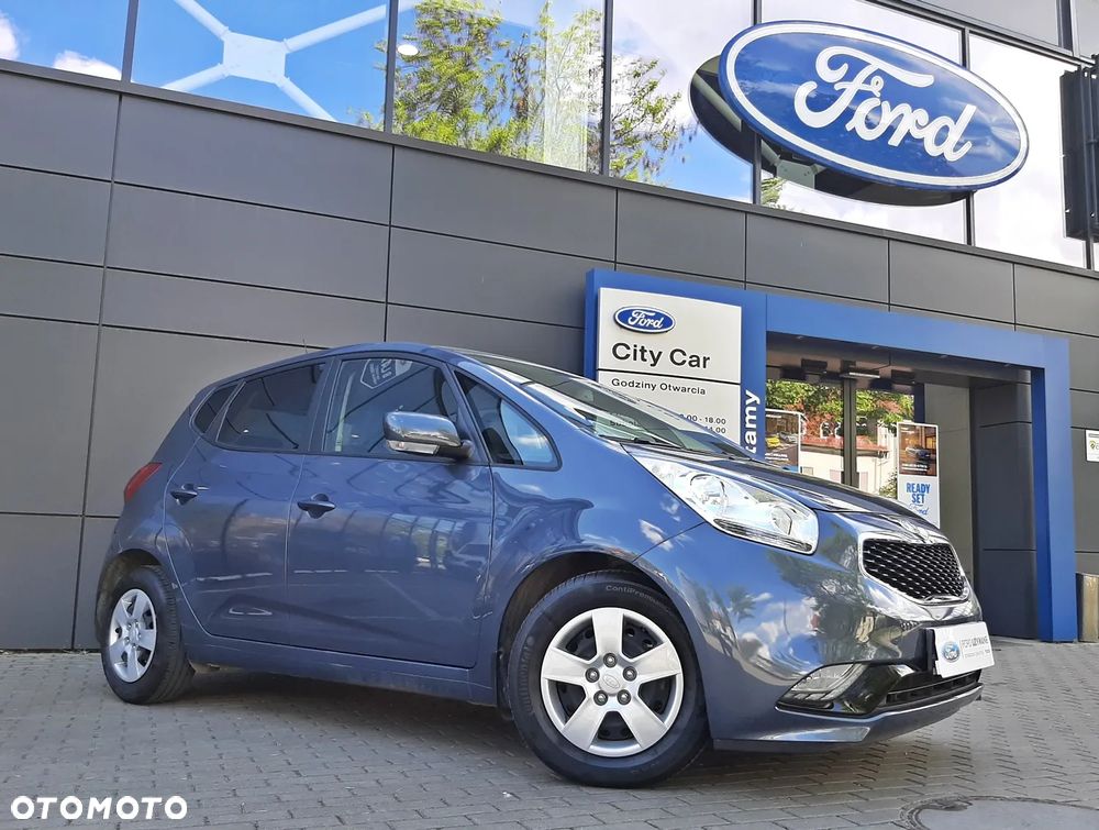 Kia Venga 1.6 L - 6