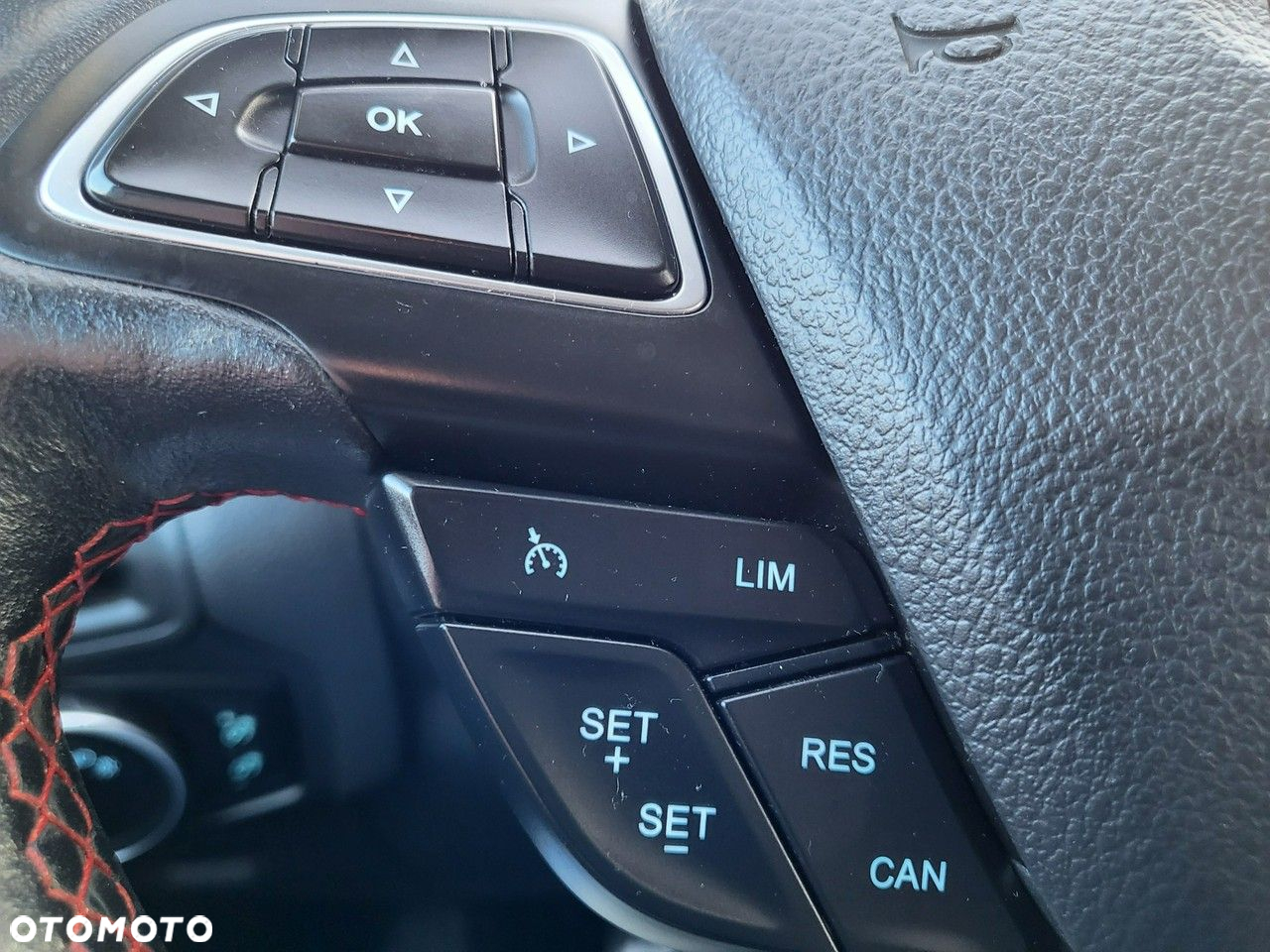 Ford Focus - 33