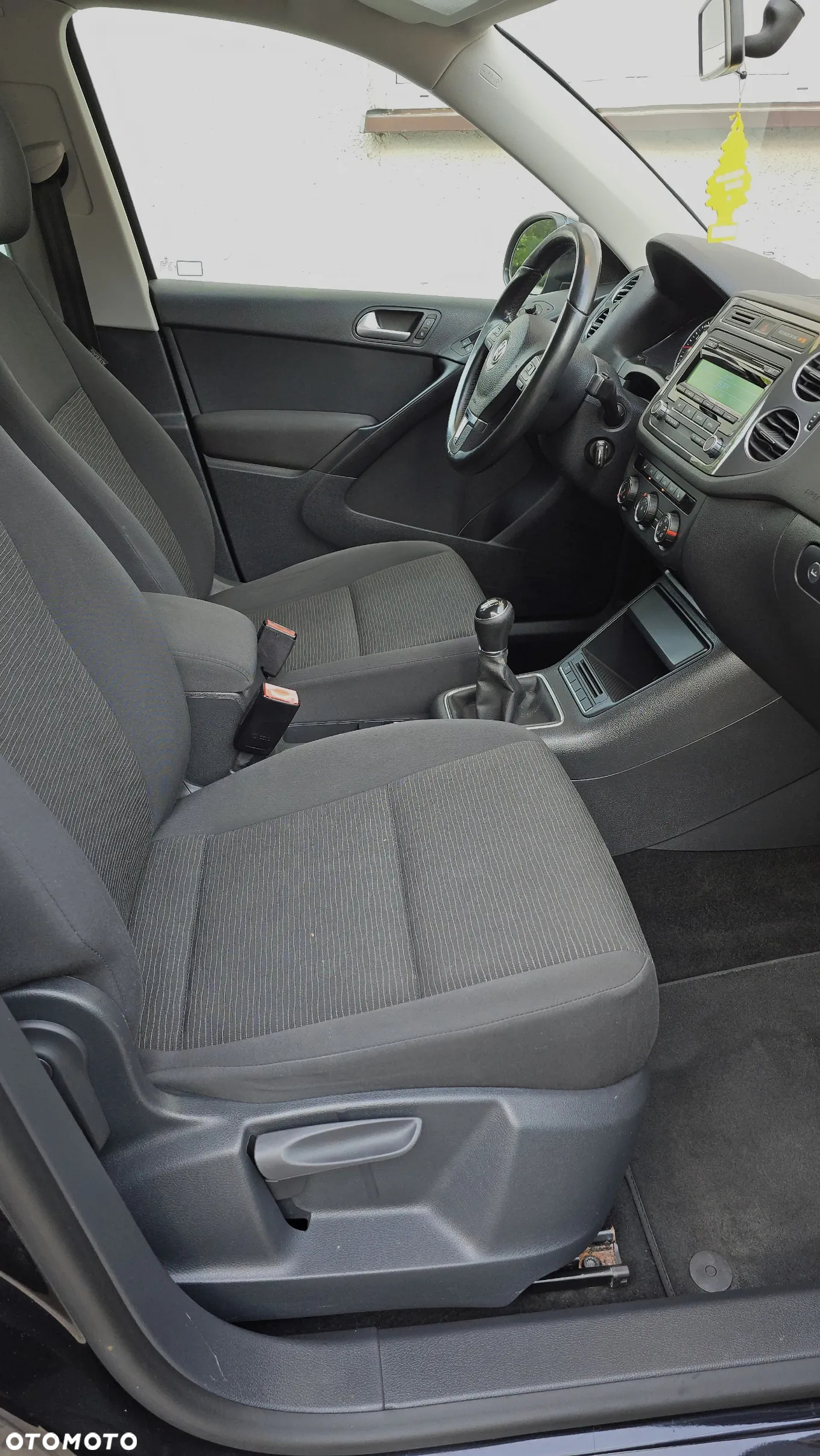 Volkswagen Tiguan - 17