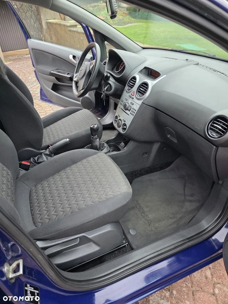 Opel Corsa - 27