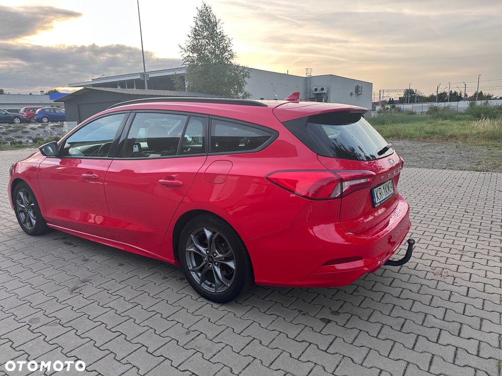 Ford Focus 1.5 EcoBoost ST-Line - 6