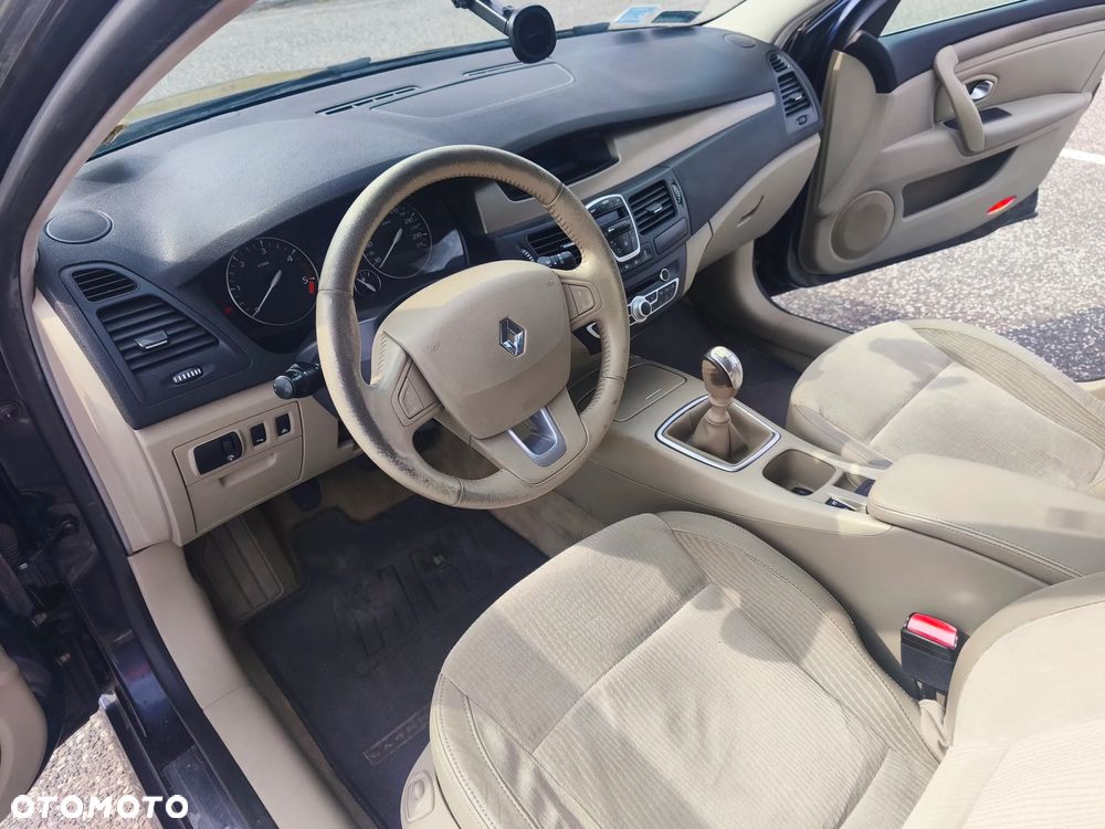 Renault Laguna 2.0 dCi Privilege - 5