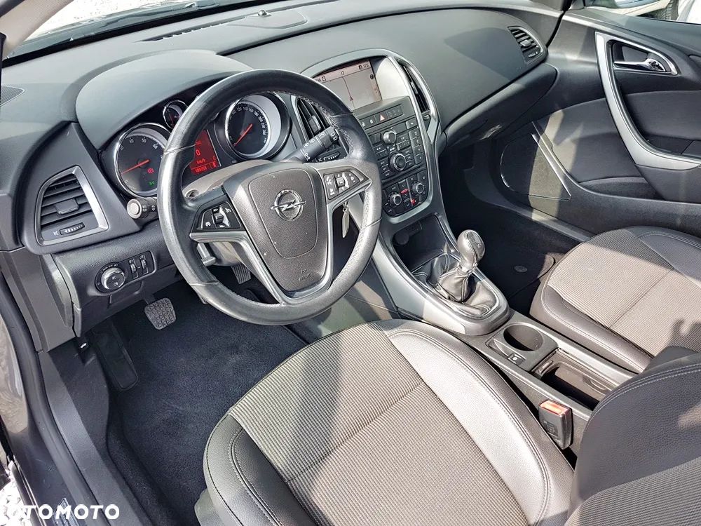 Opel Astra 1.4 Turbo Color Edition - 12