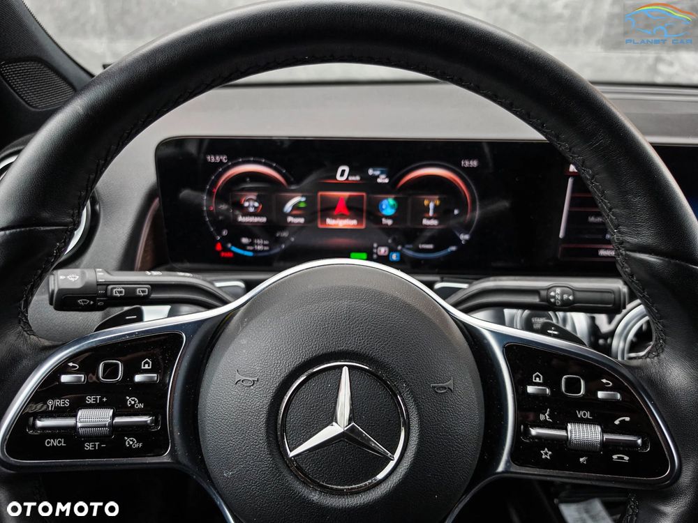 Mercedes-Benz EQB 250+ - 24