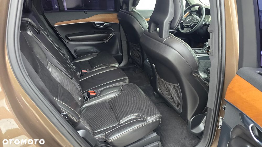 Volvo XC 90 D5 AWD Geartronic Inscription - 12