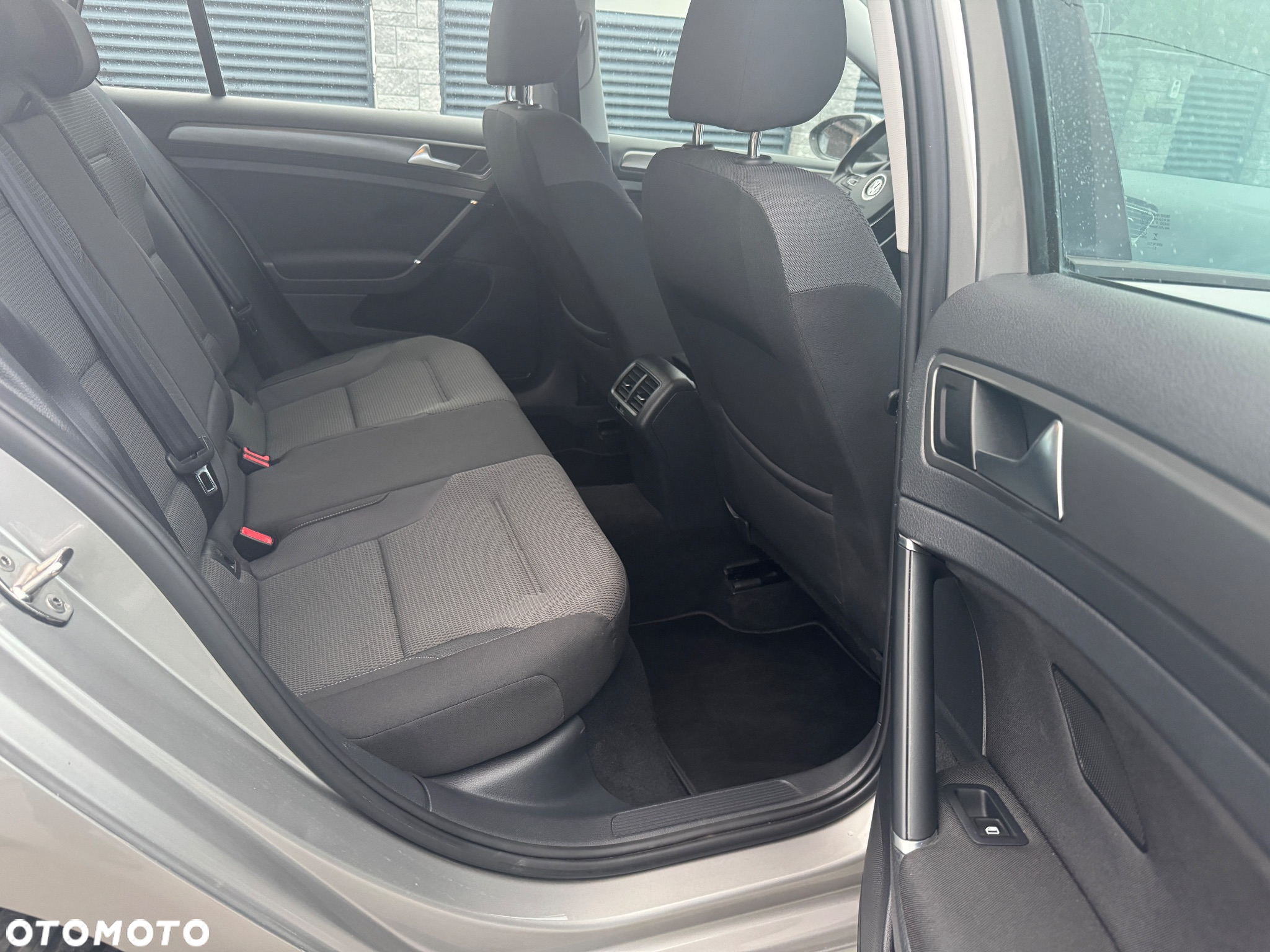 Volkswagen Golf 1.6 TDI BlueMotion Technology Comfortline - 7