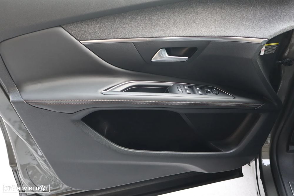 Peugeot 3008 PureTech 130 Stop & Start Allure - 13