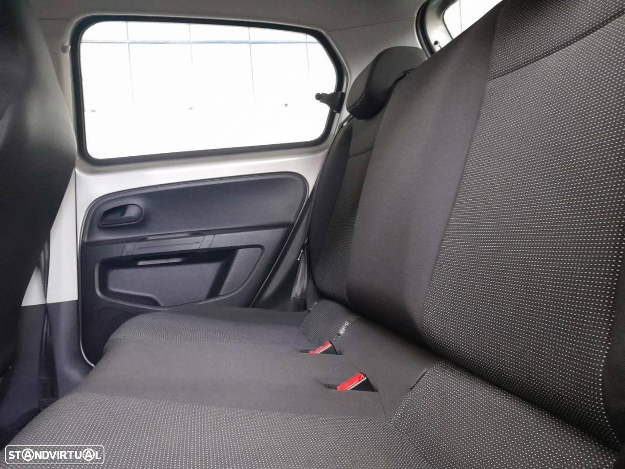 VW Up! 1.0 BMT Take - 10