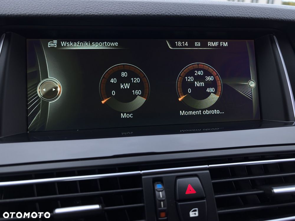 BMW Seria 5 525d Sport-Aut - 25