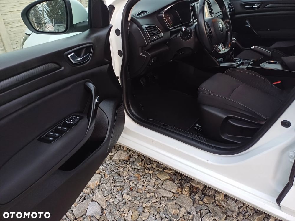 Renault Megane 1.5 Blue dCi Intens - 21