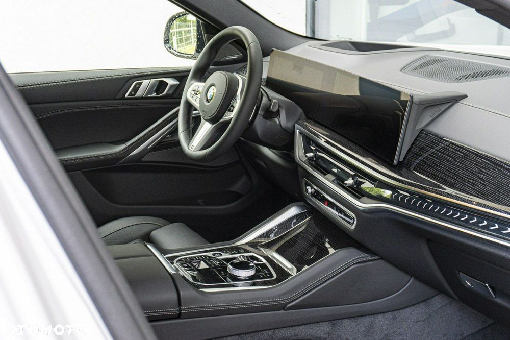 BMW X6 - 25
