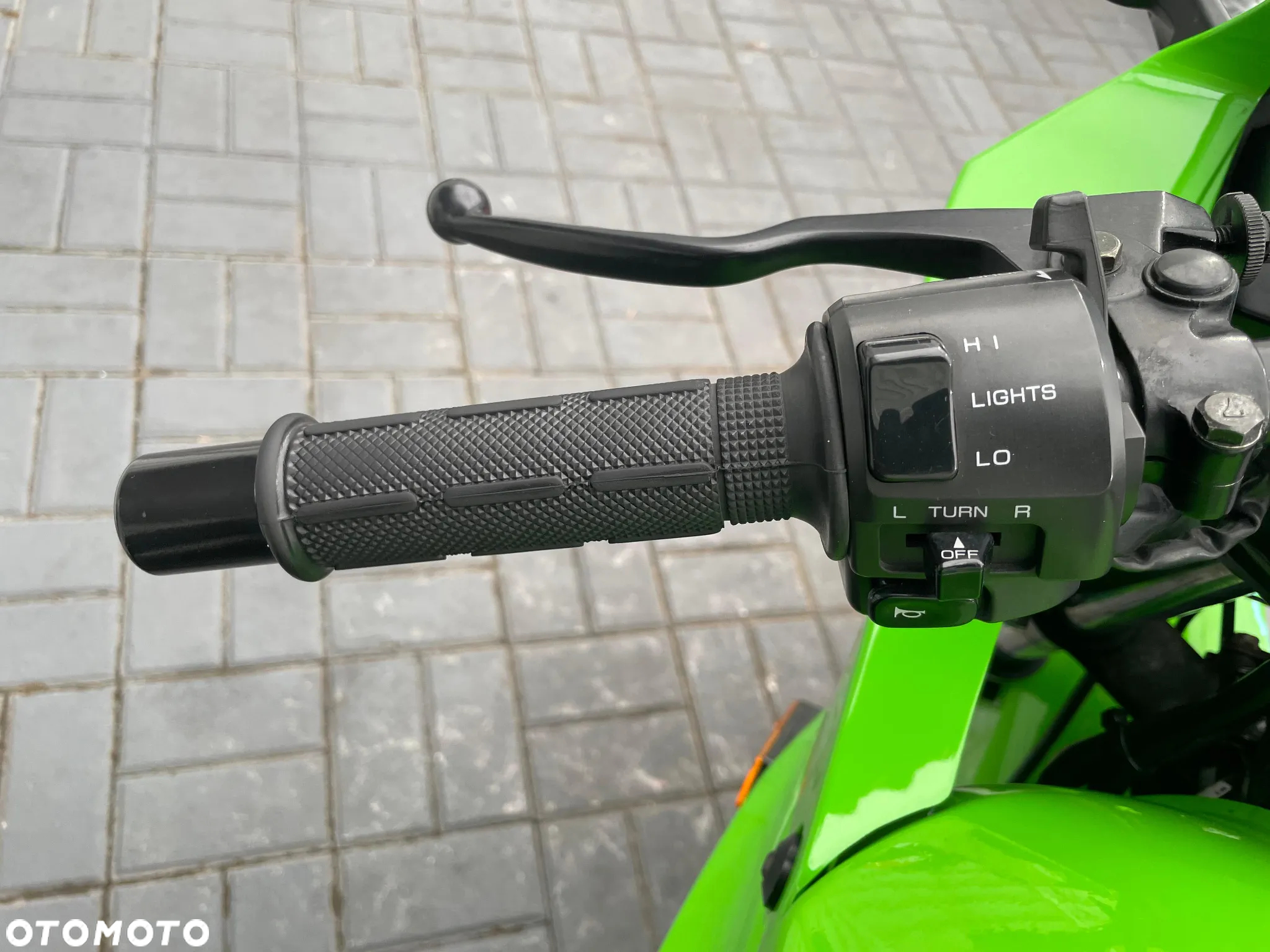 Kawasaki GPX - 9