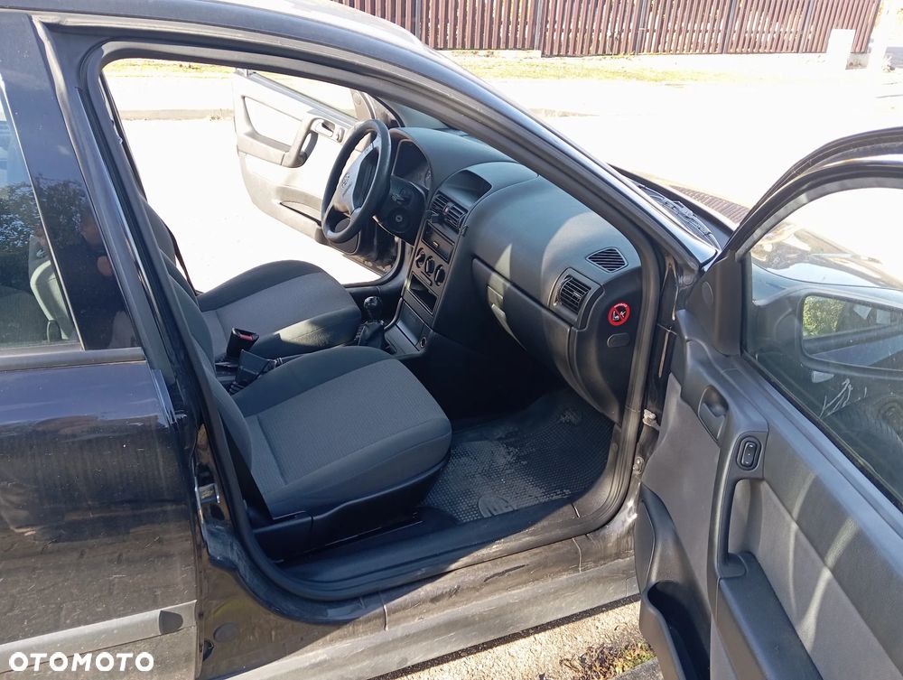 Opel Astra 1.4 - 15