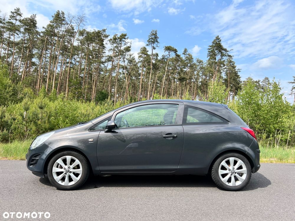 Opel Corsa 1.2 16V Edition / Active - 11