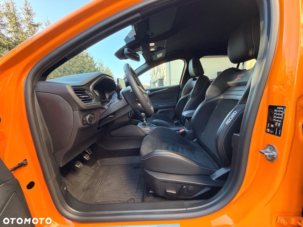 Ford Focus 2.3 EcoBoost ST X - 10