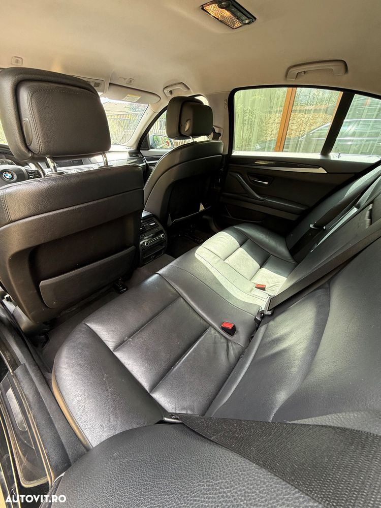 BMW Seria 5 525d xDrive - 6