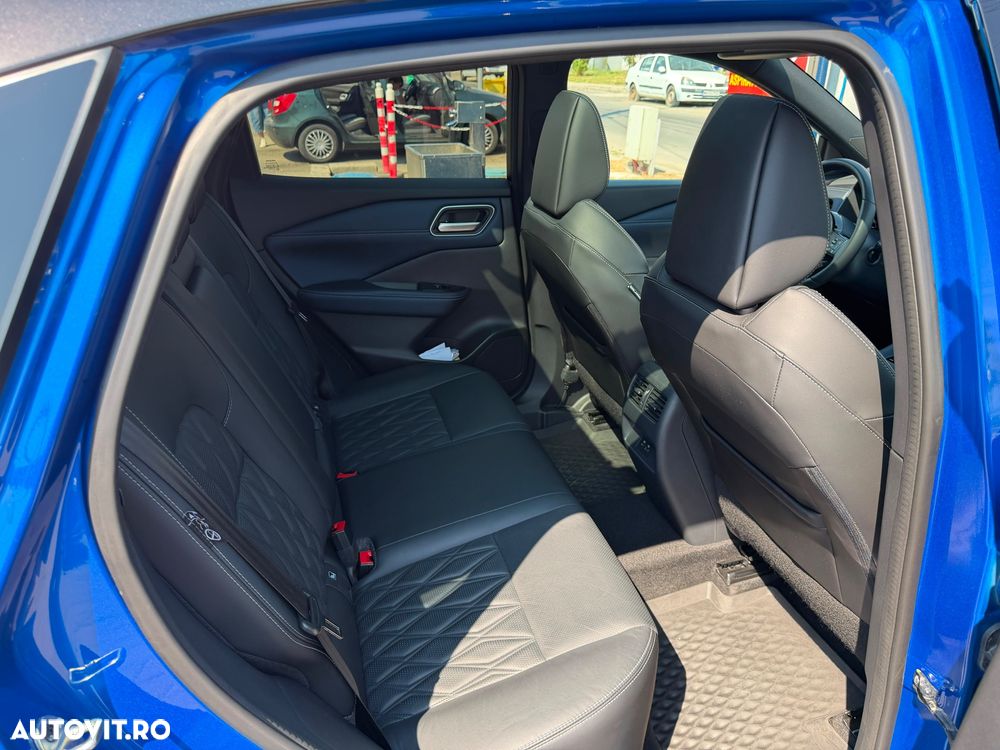 Nissan Qashqai 1.3 l 156CP X-Tronic 4WD MHEV Tekna Plus - 13