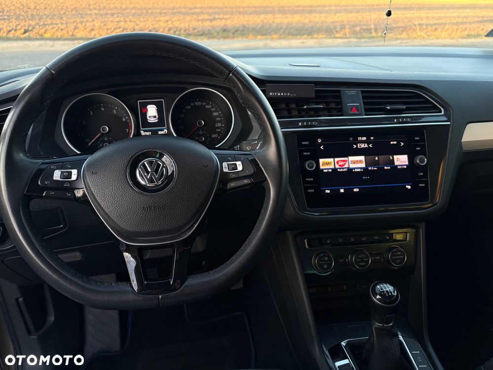 Volkswagen Tiguan - 8