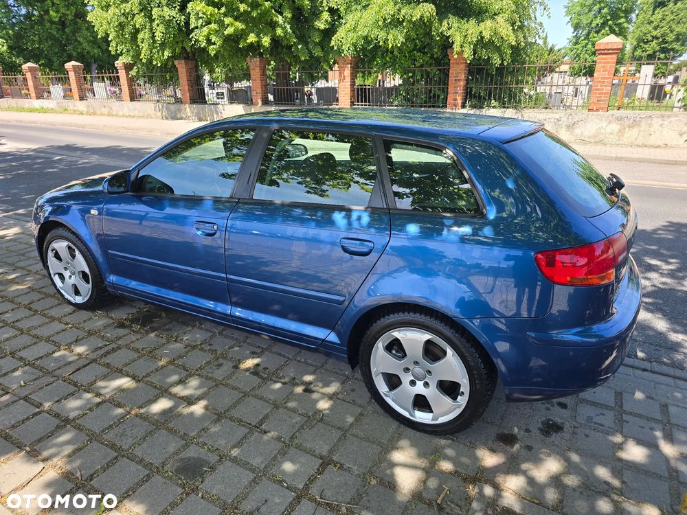 Audi A3 Sportback 2.0 TDI DPF (DSG) S tronic Attraction - 8