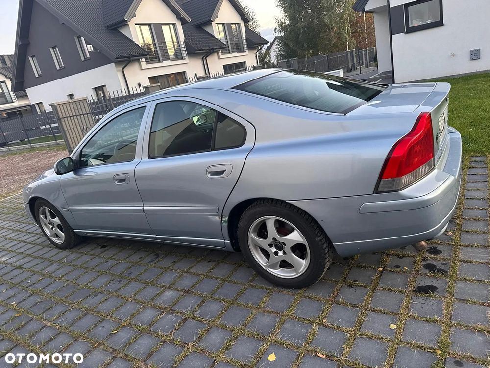 Volvo S60 2.4 D - 8