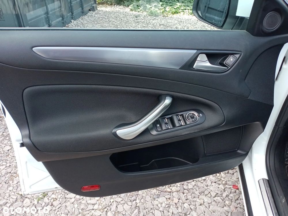 Ford Mondeo 2.0 TDCI Titanium - 26