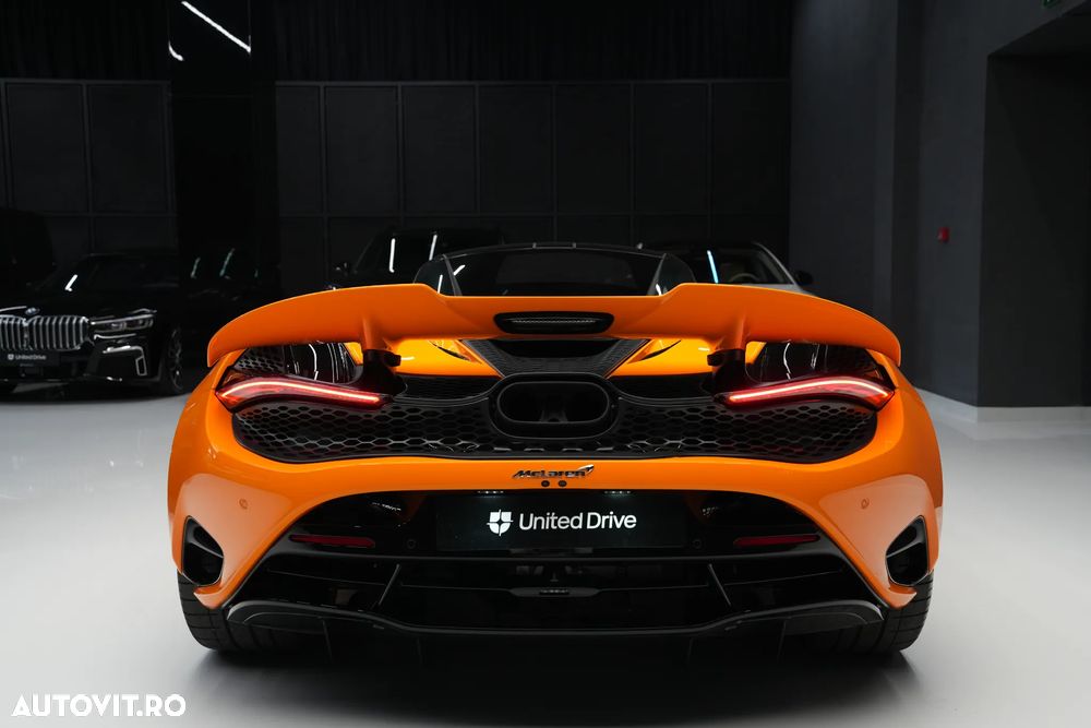 McLaren altul - 36