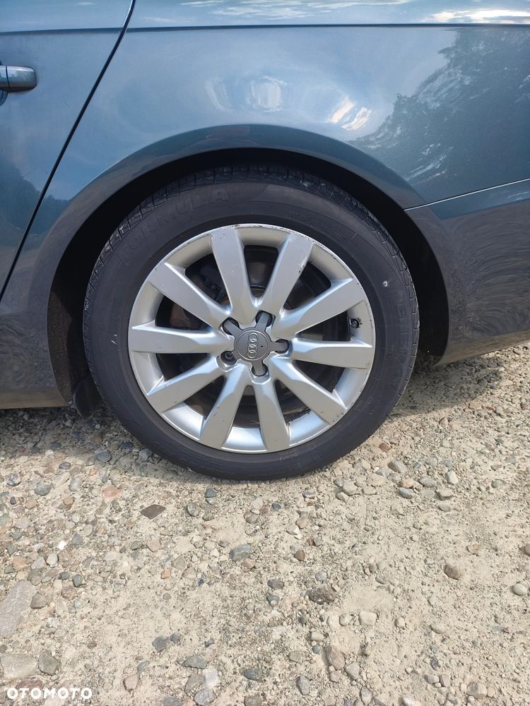 Audi A4 Avant 2.0 TDI - 11