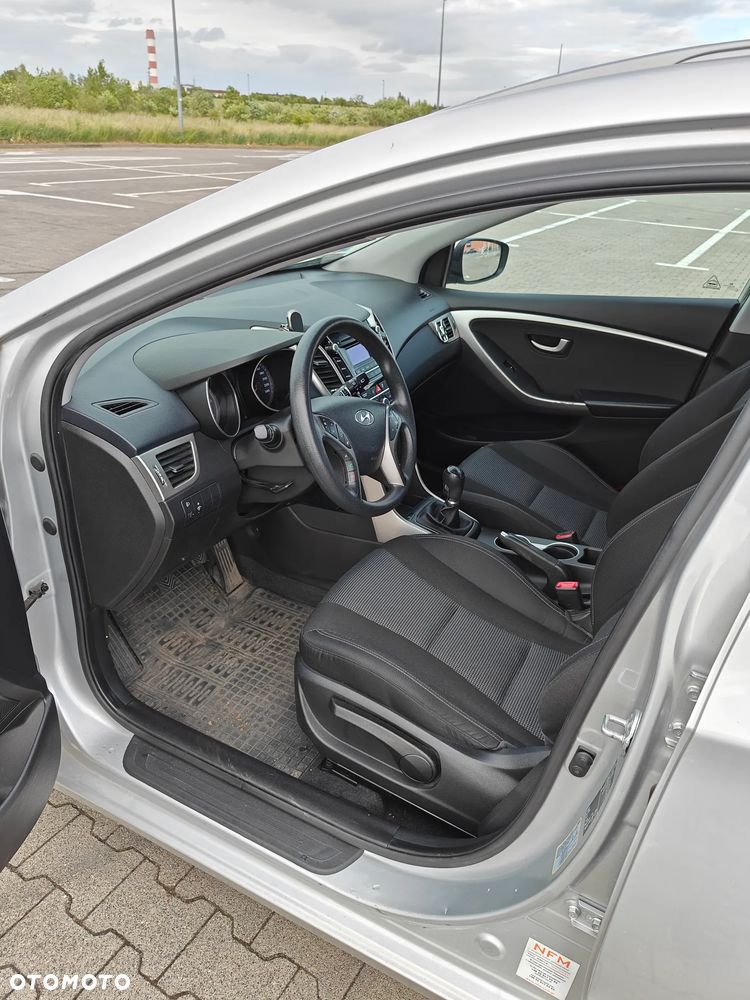 Hyundai i30 1.4 CRDi Classic + - 8