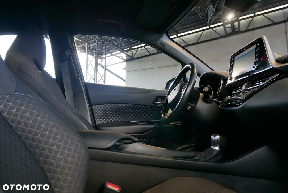 Toyota C-HR 1.8 Hybrid Style - 25