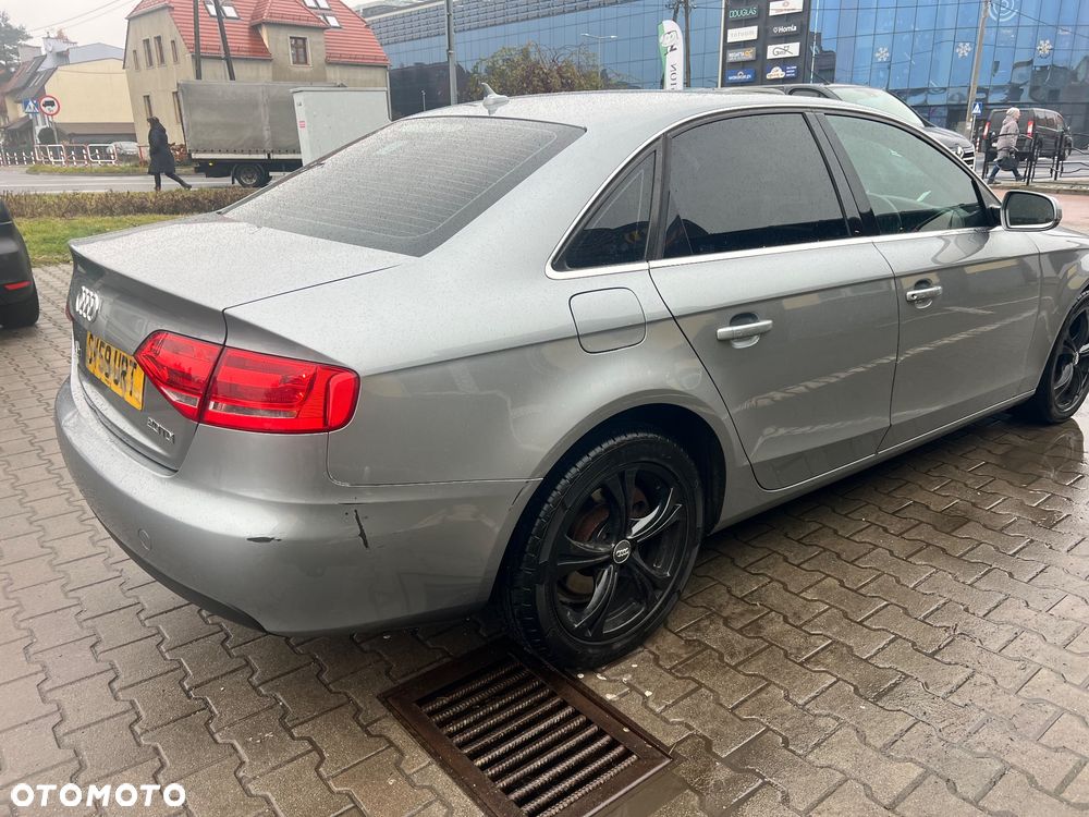 Audi A4 Limousine 2.0 TDI DPF - 4