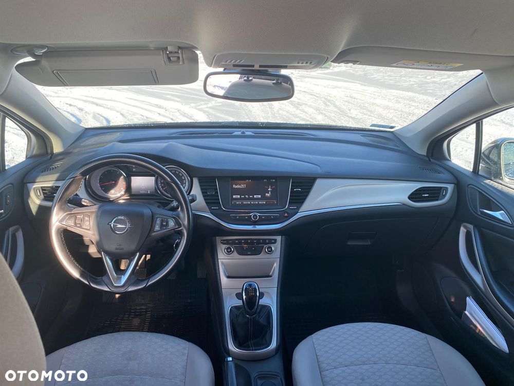 Opel Astra 1.4 T GPF Dynamic S&S - 26