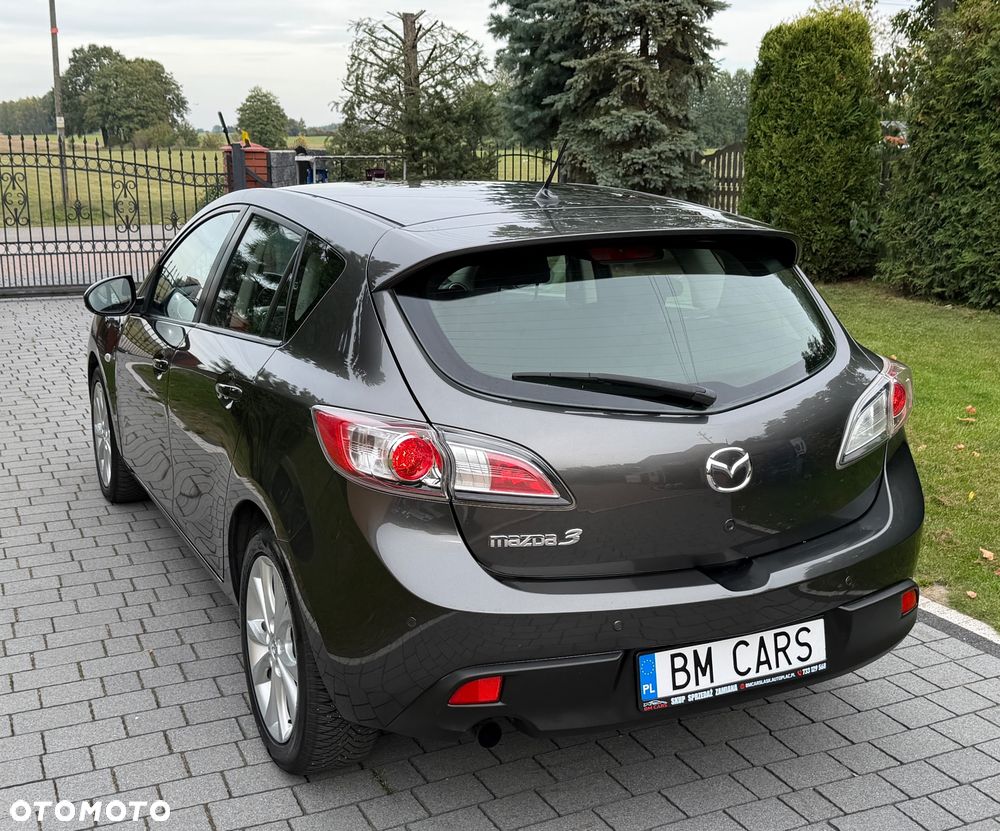 Mazda 3 2010 photo 3