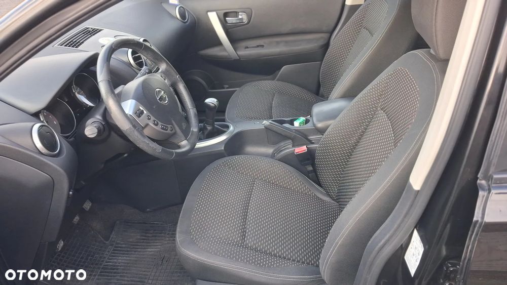 Nissan Qashqai - 12
