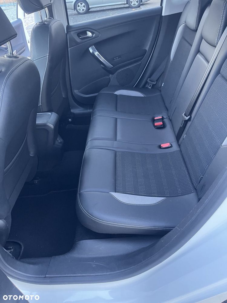 Peugeot 2008 120 VTI Allure - 11