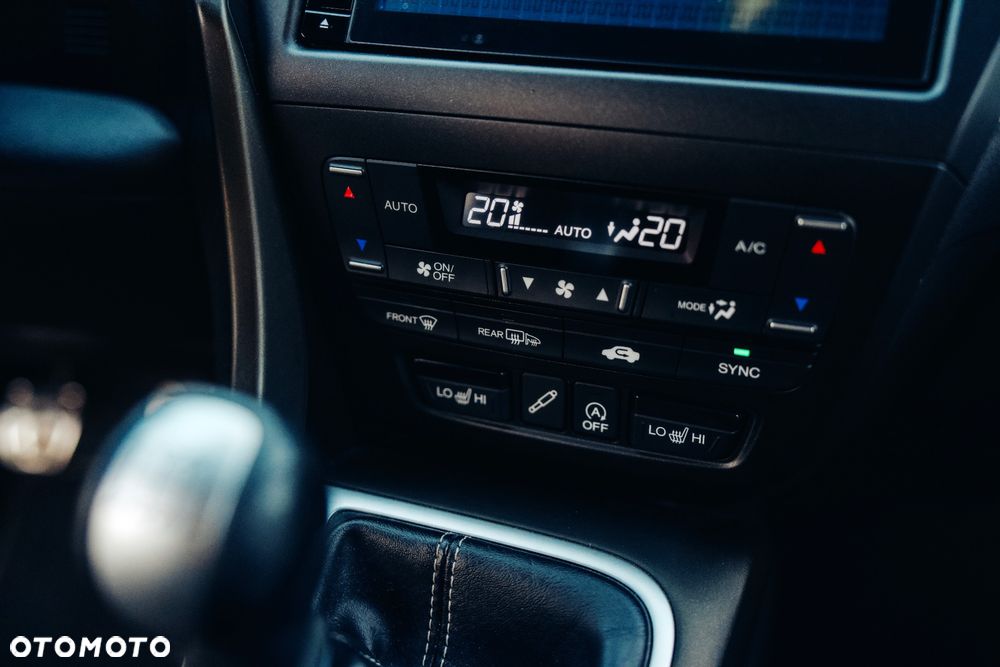 Honda Civic 1.8 Lifestyle (Honda Connect+) - 14