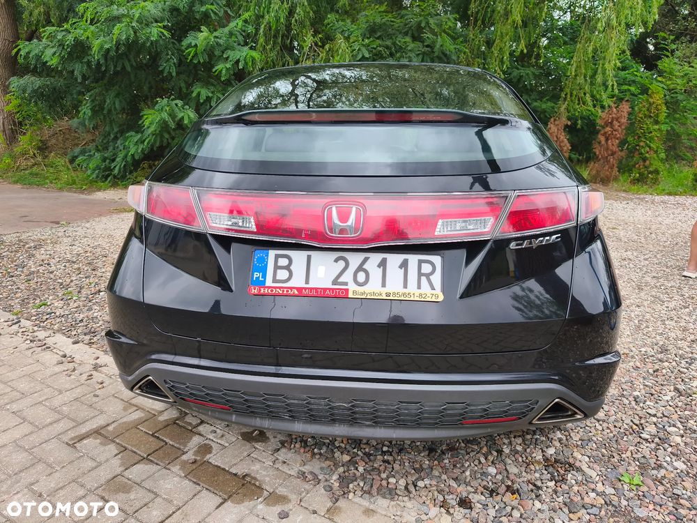 Honda Civic 1.8 Executive - 3