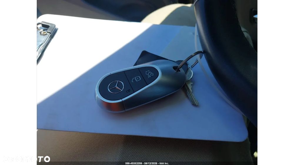 Mercedes-Benz CLE 300 4Matic 9G-TRONIC Edition AMG Line - 13