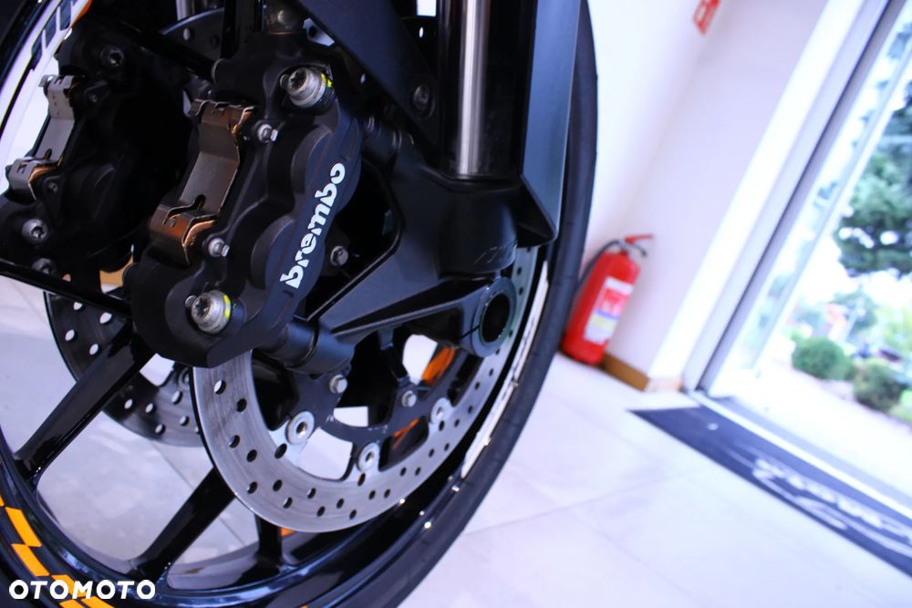 KTM Adventure - 25