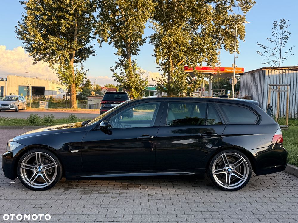 BMW Seria 3 320i - 3