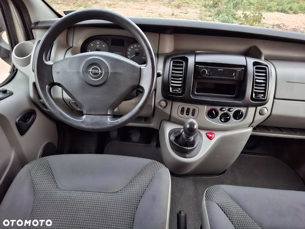Opel Vivaro - 13