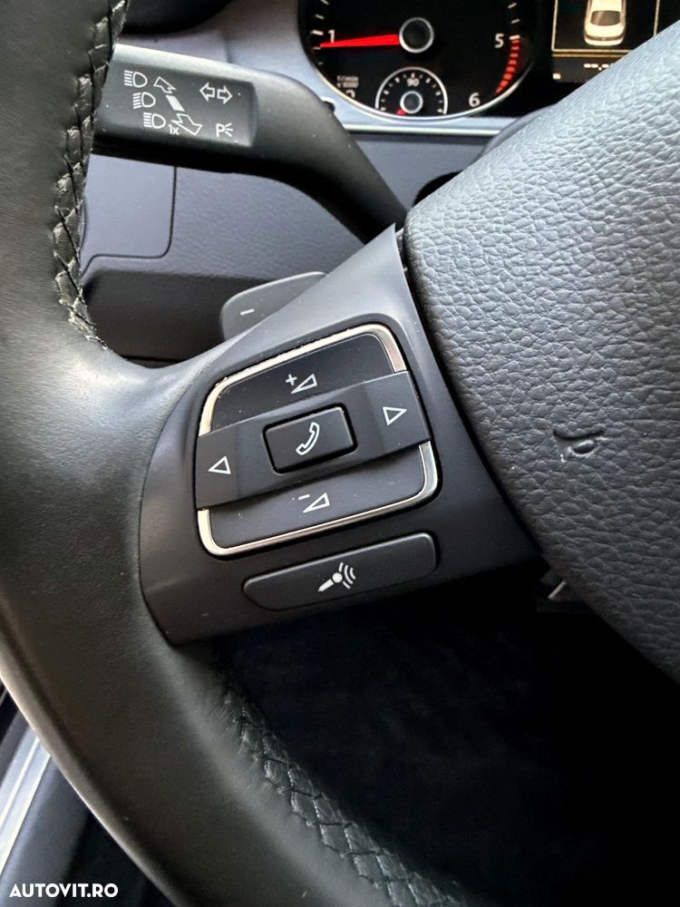 Volkswagen Passat CC - 16