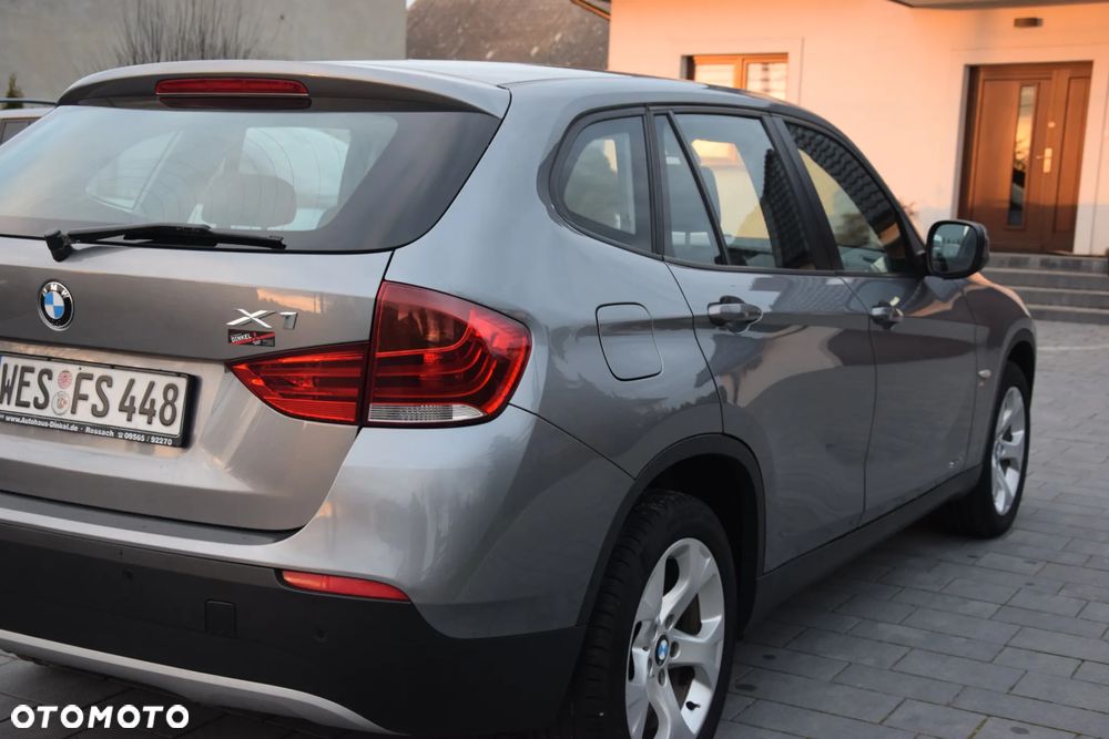 BMW X1 sDrive18i - 13
