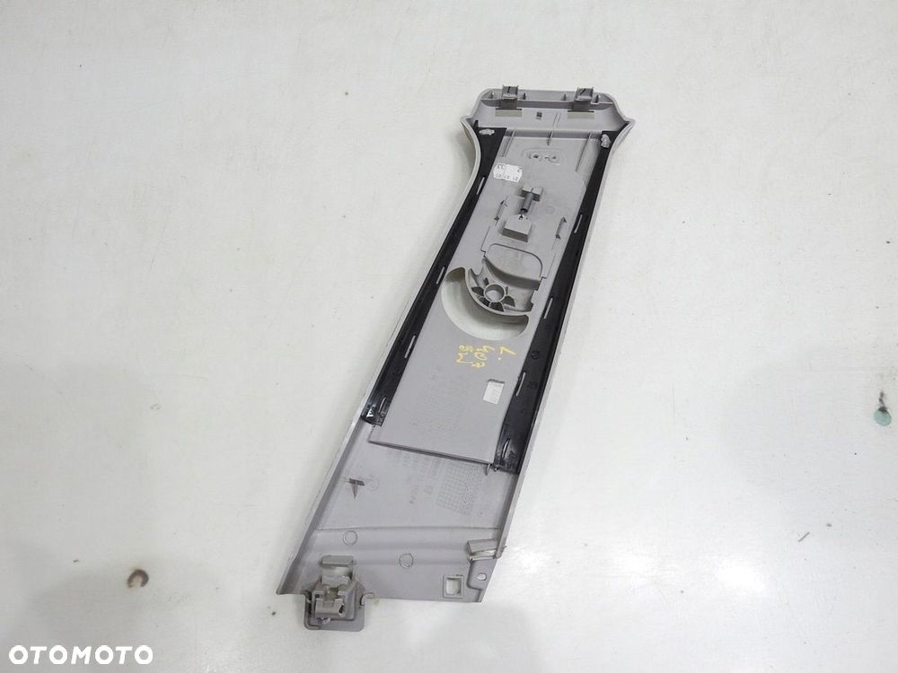 OSŁONA SŁUPKA ŚRODKOWEGO LEWA B PEUGEOT 407 - 5