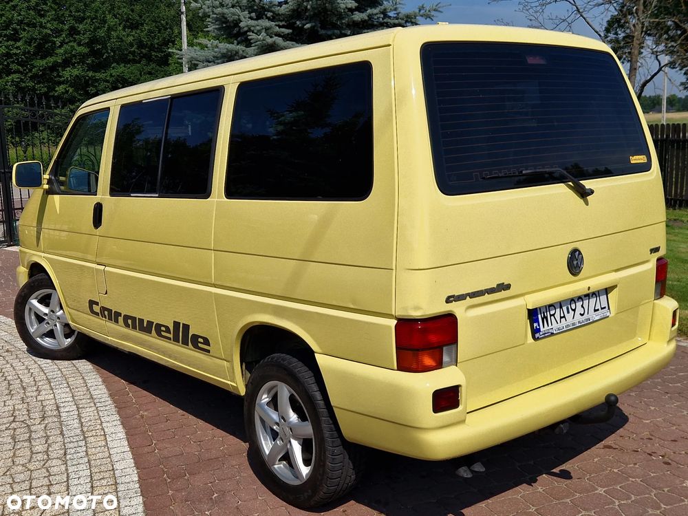 Volkswagen Caravelle - 10