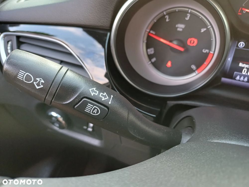 Opel Astra 1.6 CDTI Dynamic S&S - 15